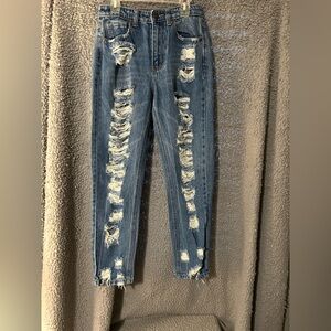 GOGO Ripped Ankle Jeans in Blue